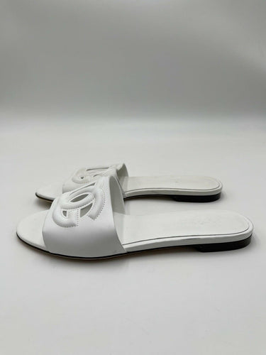 Dolce & Gabbana white leather Bianca mules embossed DG logo Size 36.5 Dolce&Gabbana