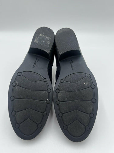 Clarks Black Leather Cross Band Ankle Booties Back Zip Block Heel Size 7.5