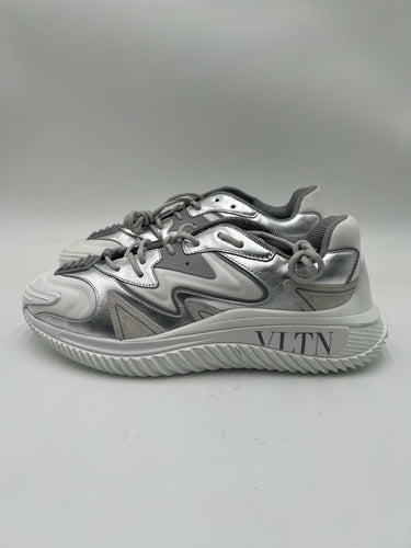Mens Valentino Garavani VLTN Wade Runner sneakers in a silver / white Size 42 valentino