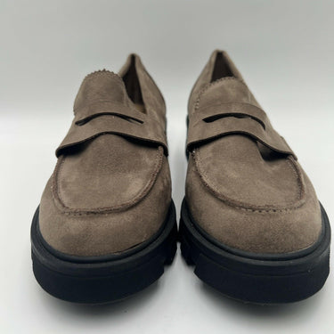 Women’s Crown Vintage Lane Loafer in taupe Textile Size 9M Crown Vintage