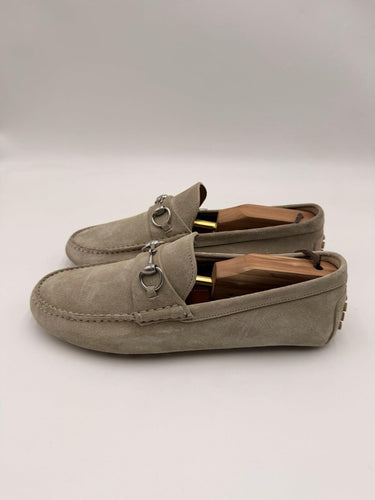 Men’s Gucci beige suede Silver Horsebit driving shoes Size 8UK