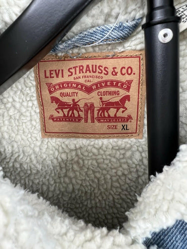 Levi's Ex Boyfriend Sherpa Trucker Jacket Light Wash Denim Oversized Size XL Levi’s