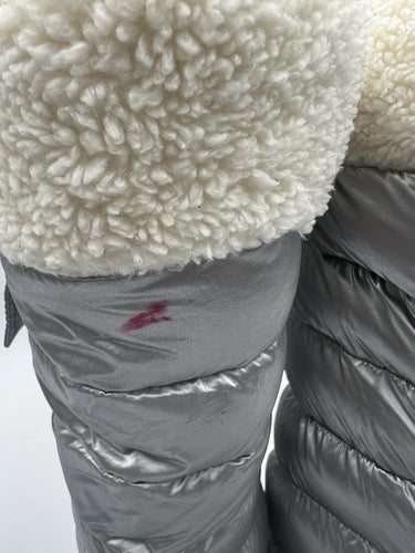 Women’s Moncler Gaia Metallic Quilted Pocket Snow Boots Sliver Nylon Size 37 Moncler
