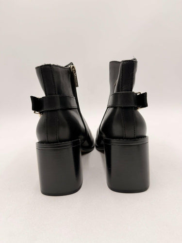 Vince Camuto Sameena Black Leather Side Zip Ankle Booties Size 7.5M