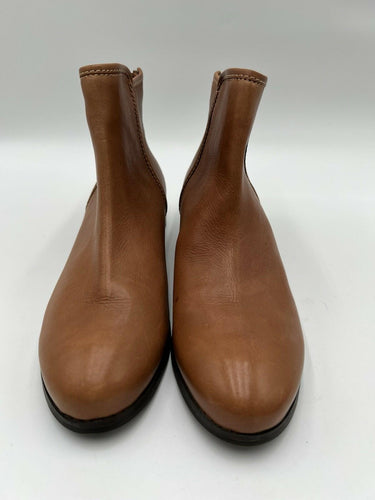 Trotters Tan Leather Back Zip Ankle Boots Size 8.5