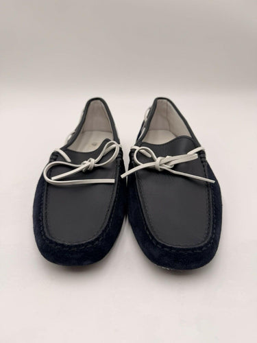 Tod's Gommini navy / white driving moccasins prominent logo patch Size 6UK