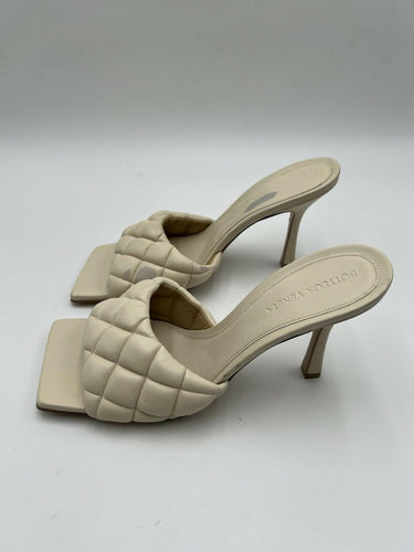 Bottega Veneta Padded Mules in Seasalt White quilted lambskin leather Size 39.5