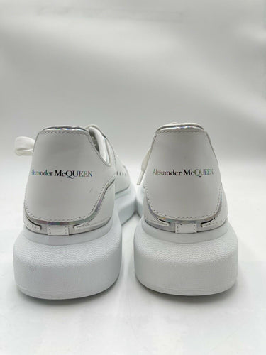 Alexander McQueen Oversized Sneakers White Leather iridescent silver Size 42 Alexander McQueen