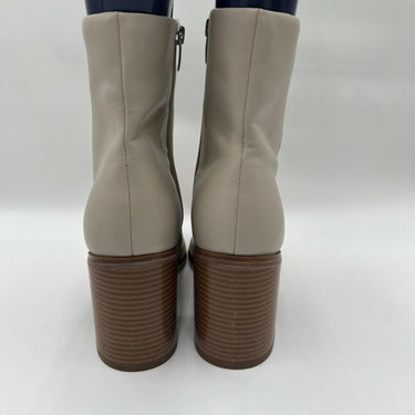 Women’s Marc Fisher Lysia Side Zip Off White Leather Bootie Size 10M Marc Fisher