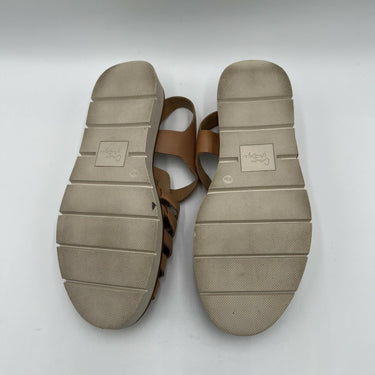 Crown Vintage Avaji Platform Fisherman Sandals Size 8.5M Crown