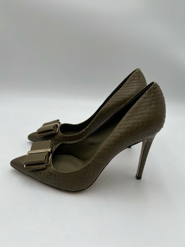 Salvatore Ferragamo olive green snakeskin embossed leather pump Size 9.5
