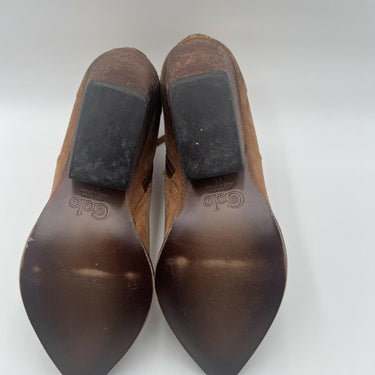 GOLO Tan Suede Leather Pointed Toe Side Zip Western Booties Women’s Size 9.5