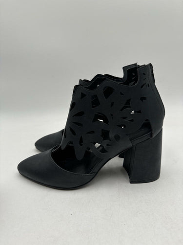 Women's Bellini Cleo Pointed Toe Laser Cut Shootie, Black Metallic, Size 8 M Bellini