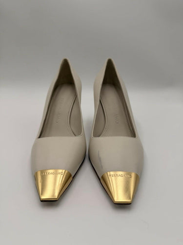 Women’s FERRAGAMO Amber 70mm Cream Leather Gold Metallic-Toe Pumps Heels Size 8