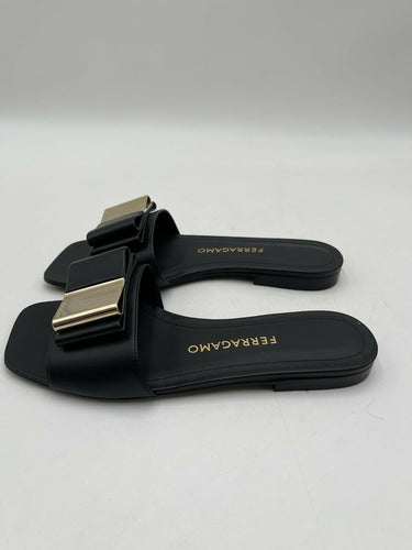 Ferragamo Lyana leather slide sandals in black gold-tone Gancin Buckle Size 6