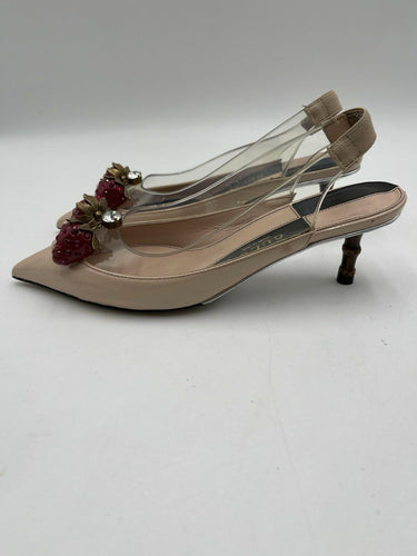 Gucci Eleanor Strawberry Plexi slingback heels in nude patent leather Size 35