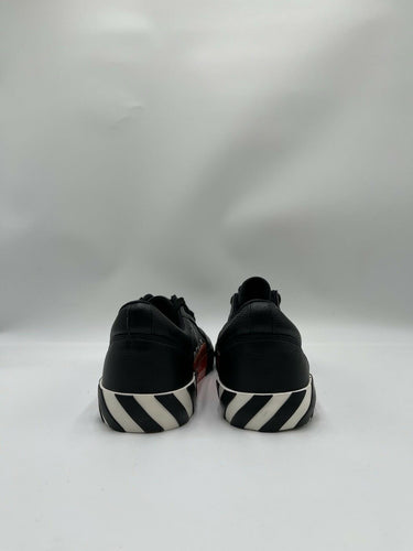 Men’s Off-White Vulc Low leather sneaker in black and white Size 43