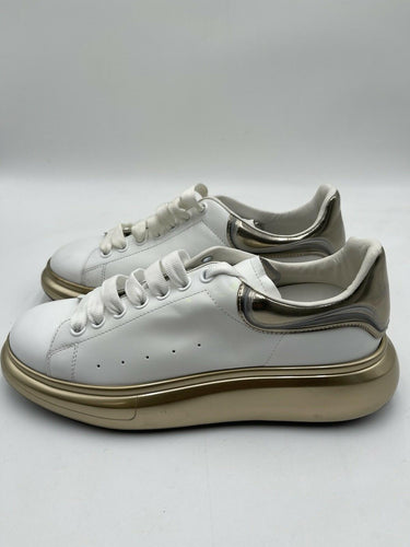 Alexander McQueen Oversized Sneaker white leather gold-tone heel tab Size 42 Alexander McQueen