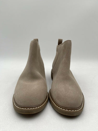 Women's Crown Vintage Gorgie Taupe Leather Ankle Side Zip Boot Size 8W