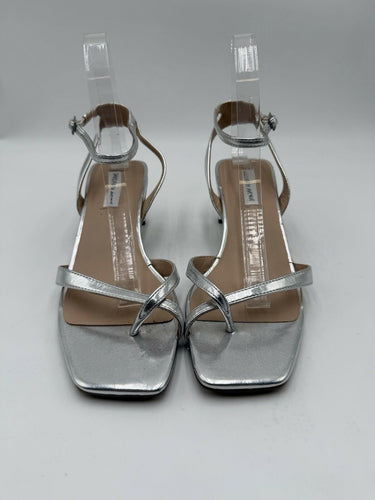 Women’s Saks Fifth Avenue strappy Sliver Leather slingback Heels Size 8M