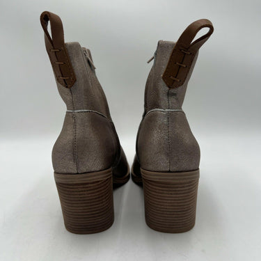 Crown Vintage Randie Booties Women's Champagne￼Brick Size 9 M