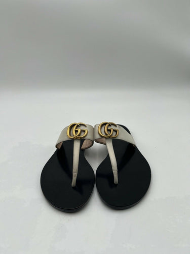 Gucci Women's Marmont white leather thong sandals Size 35 Gucci