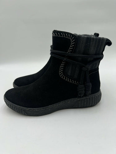 Clarks Caroline Lily Black Suede Boots Size 5.5