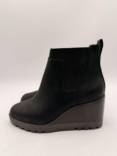 Crown Vintage MARLEEN Black Faux Leather Pull On Wedge Chelsea Boots, Size 9.5W