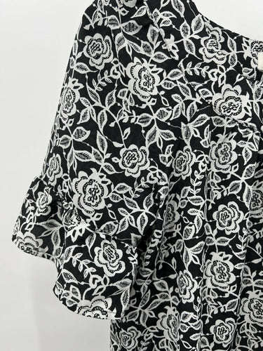 LOFT Blouse Womens  Black White Floral Ruffle Sleeve Top Boho Peasant Work M Loft