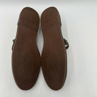 Crown Vintage Famela Mary Jane flats in an olive green suede Size 7M Crown Vintage