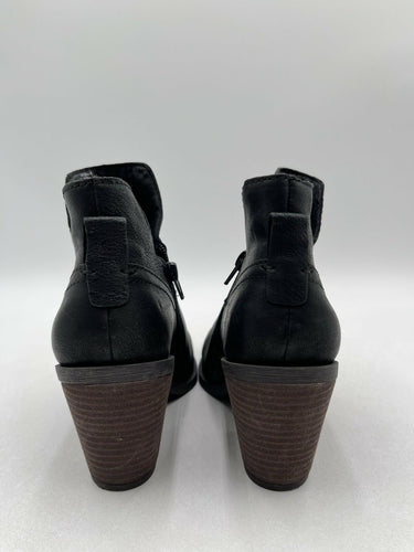 Women’s Crown Vintage Stavie Black Leather Ankle Side Zip Bootie Size 7M