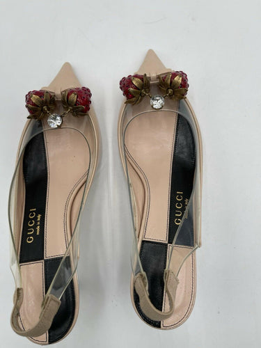 Gucci Eleanor Strawberry Plexi slingback heels in nude patent leather Size 35