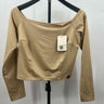 Levi's Women's Graphic Lexie Bardot Top, (New) Sport Logo 2.0 Warm Sand, Large Levi's