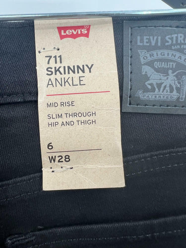 Levi's Women's 711 Skinny Ankle Jean, Black, 28 (US 6) Levi's